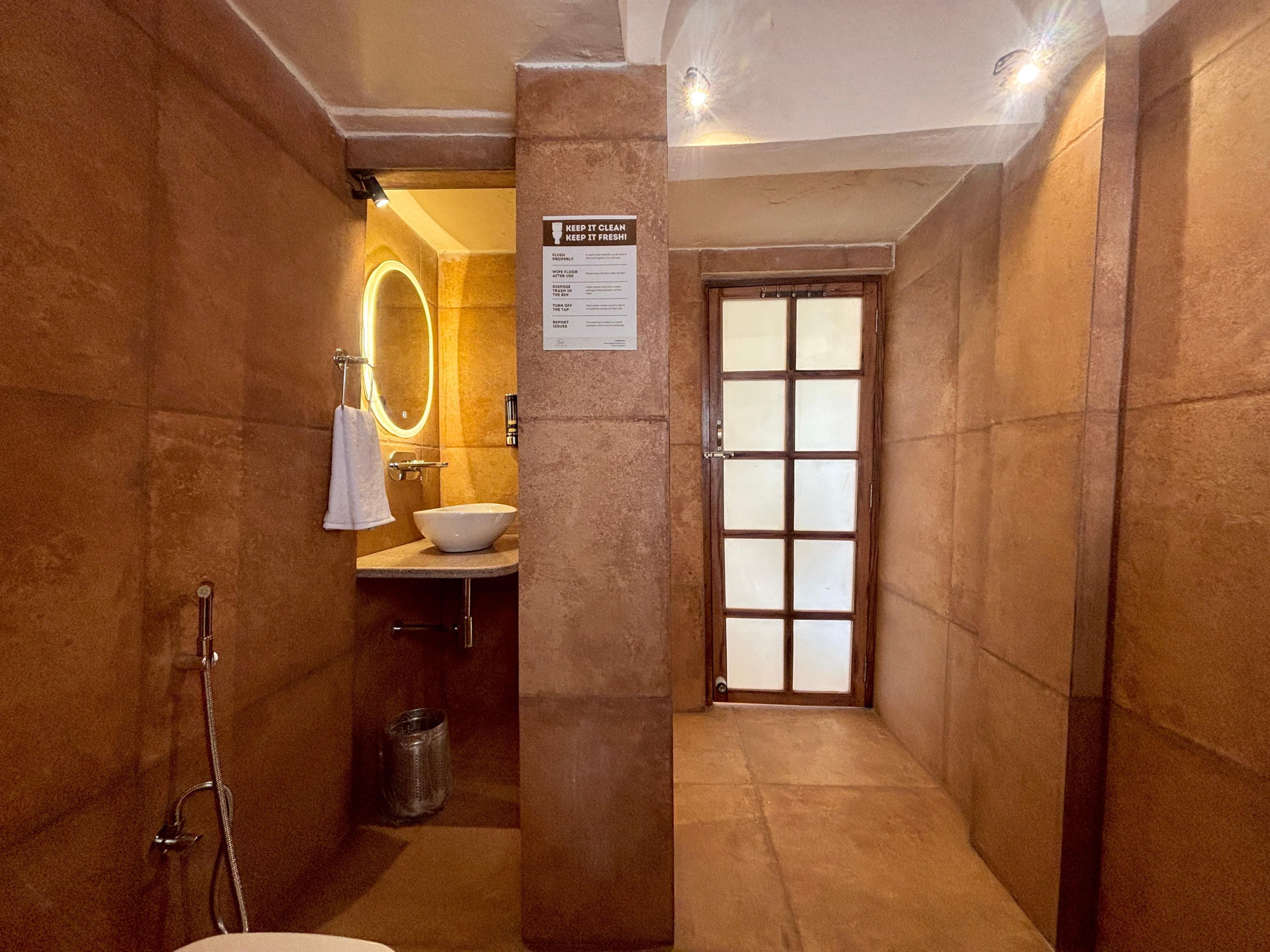 Riverfront Cottage BathRoom