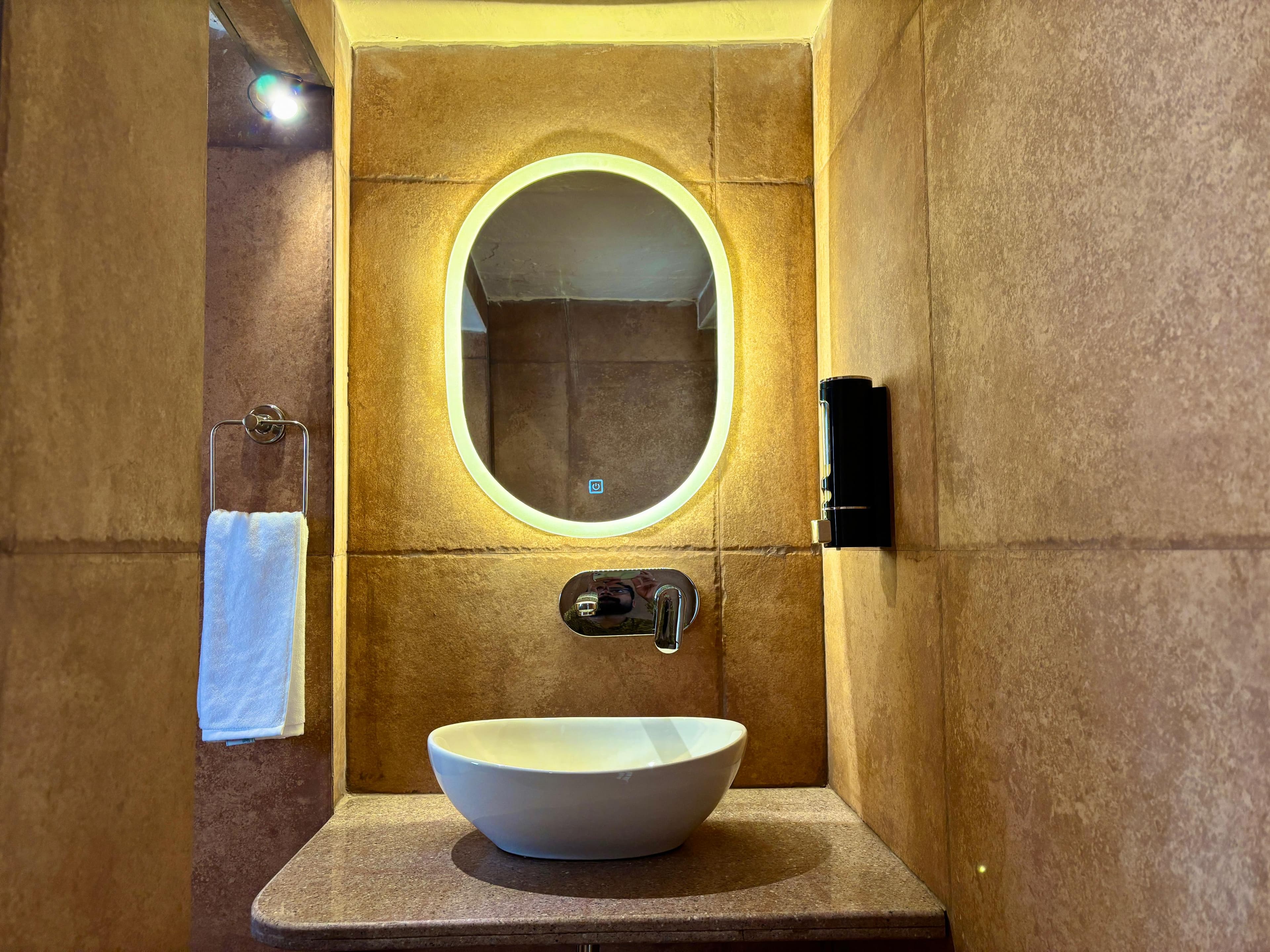 Riverfront Cottage Bathroom