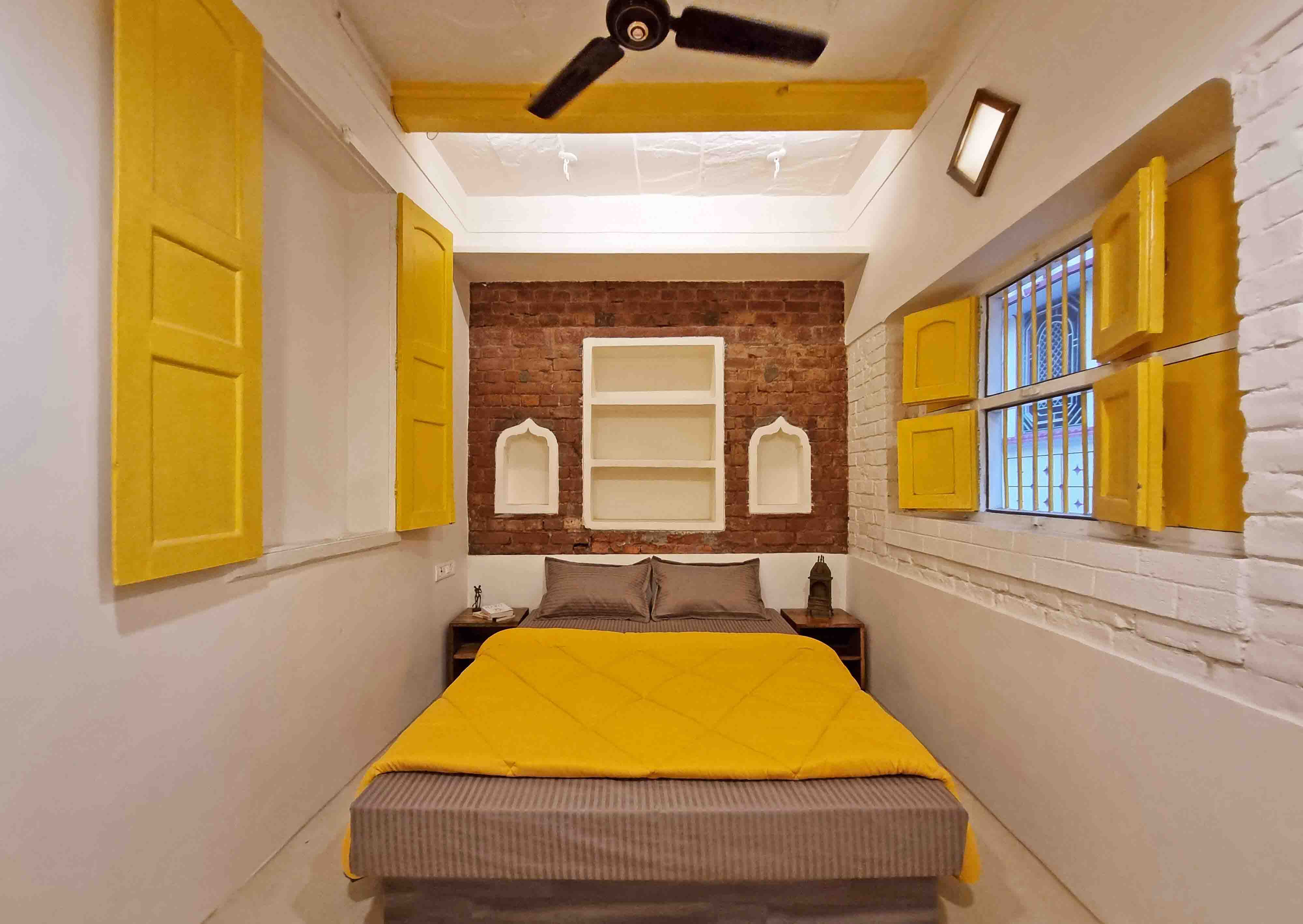 Old City Vintage Room