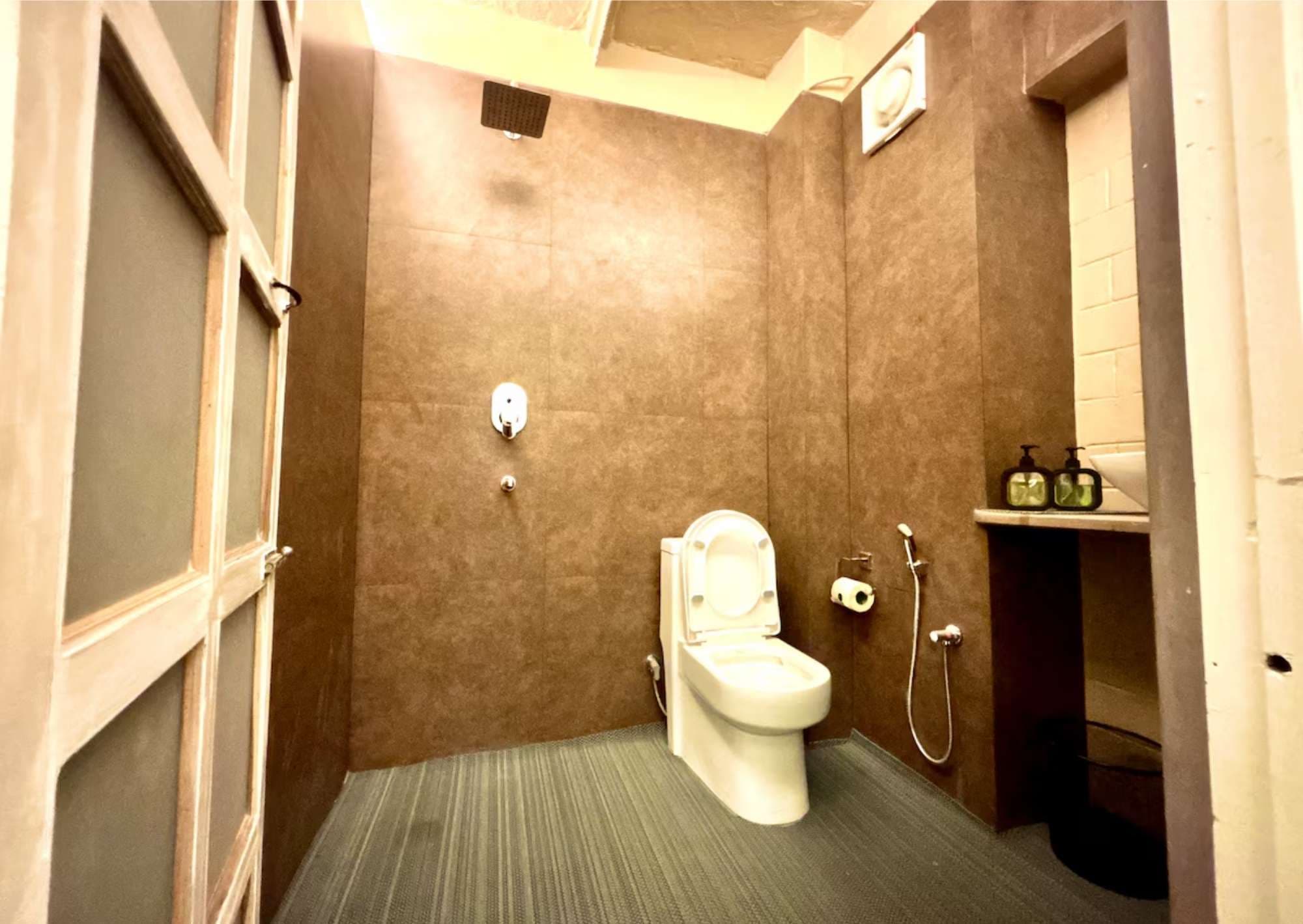 Urban Escape Bathroom